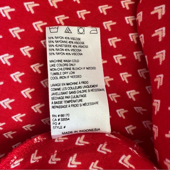 Rue Stiic Red Printed Deep V Neck Font Buttons Midi Dress Size Small - Picture 7 of 8